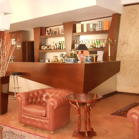 Grand Boston Hotel 4*